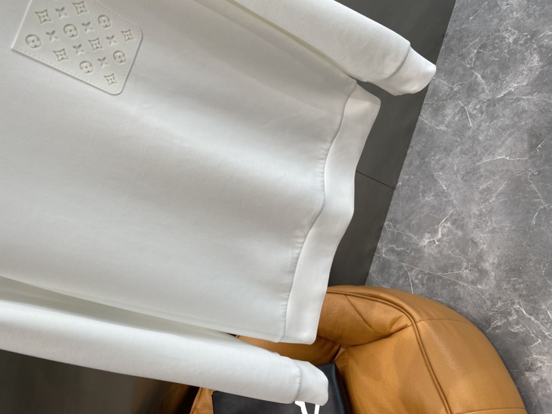 l0vis Vvtt0n t-shirt